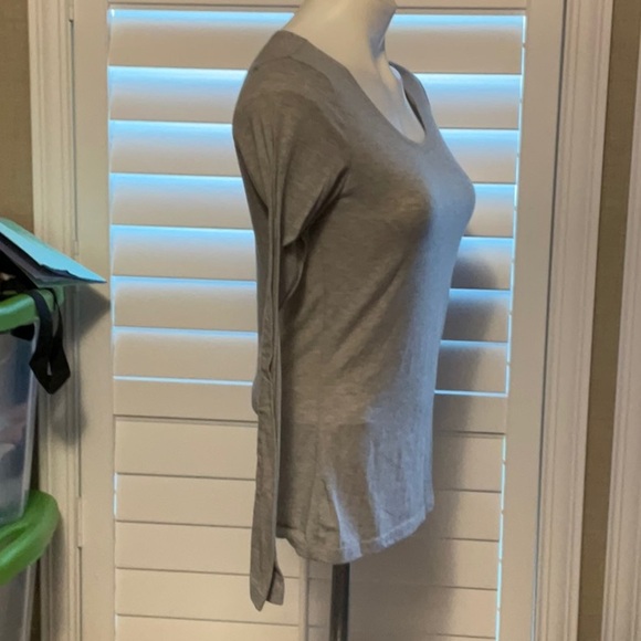 32 Degrees Gray Fitted Long Sleeve T-Shirt - Picture 2 of 7